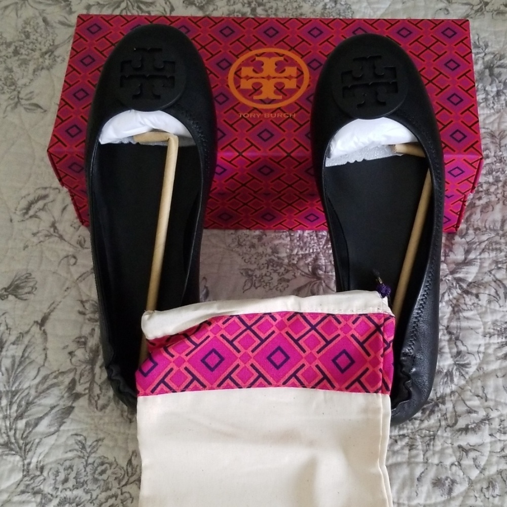 Minnie Travel Ballet w/Logo